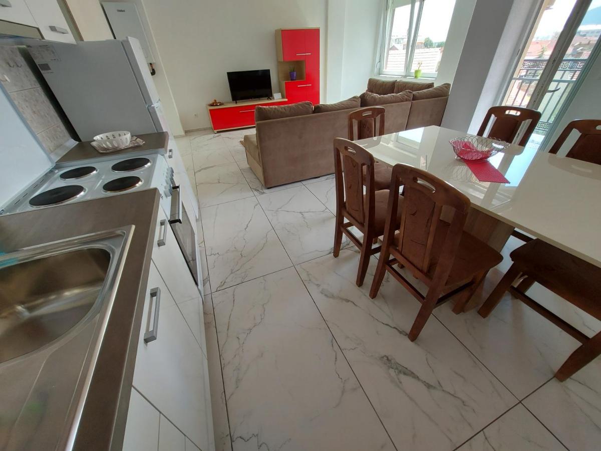 Unique Apartmens City Center Битоля Екстериор снимка