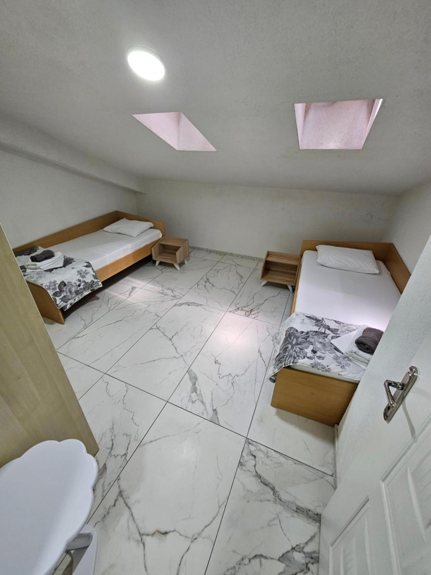 Unique Apartmens City Center Битоля Екстериор снимка